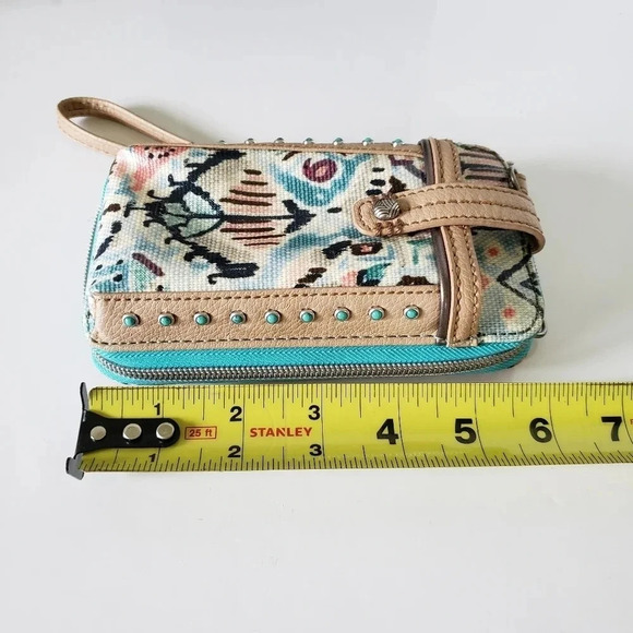 Sakroots,Mini Teal Studded Wristlett/Crossbody Wallet/Phone Organizer. - Picture 6 of 6